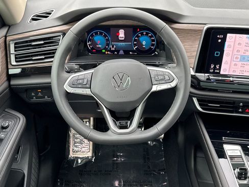 New 2026 Volkswagen Atlas SEL Premium R-Line AWD/4WD image 13