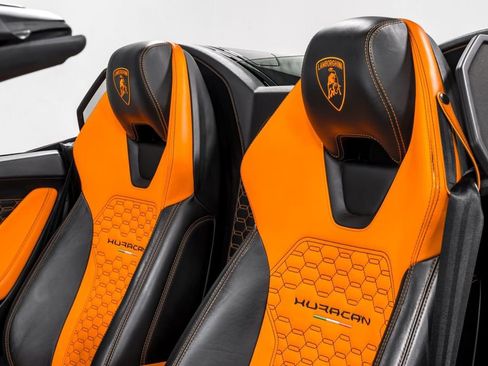Used 2017 Lamborghini Huracan LP 580-2 RWD image 19