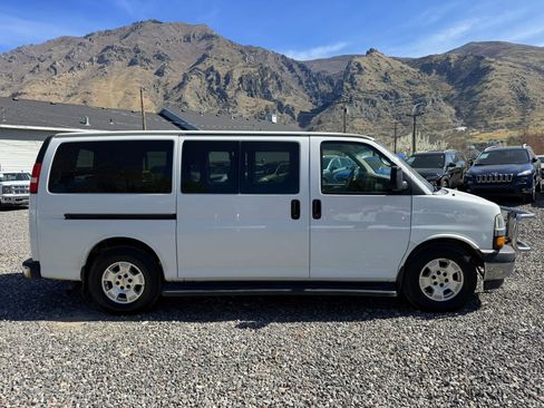 Used 2014 Chevrolet Express 1500 LT w/ LT Preferred Equipment Group AWD/4WD image 36