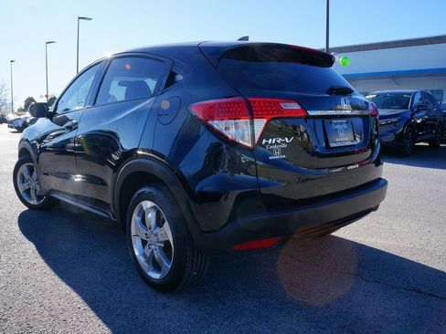 Used 2019 Honda HR-V LX image 8