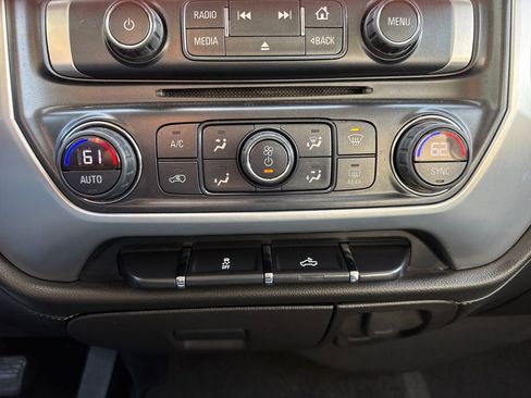 Used 2018 GMC Sierra 1500 SLE w/ SLE Value Package image 22