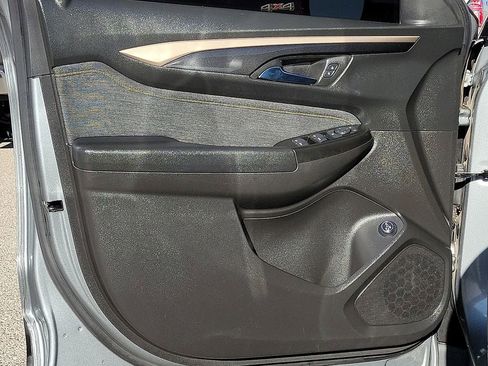 Used 2025 Chevrolet TrailBlazer ACTIV w/ Convenience Package image 18