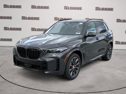 New 2026 BMW X5 xDrive40i w/ M Sport Package AWD/4WD image 1