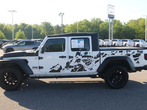 Used 2020 Jeep Gladiator Sport AWD/4WD image 4