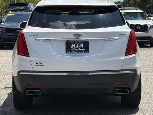 Used 2017 Cadillac XT5 Luxury w/ Driver Awareness Package FWD image 29