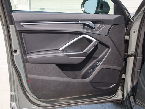 New 2025 Audi Q3 2.0T Premium w/ Convenience Package image 32