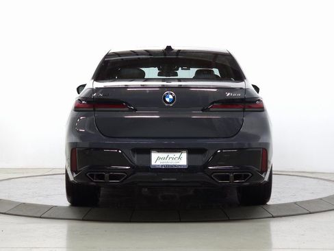 New 2026 BMW 760i xDrive w/ Executive Package AWD/4WD image 7