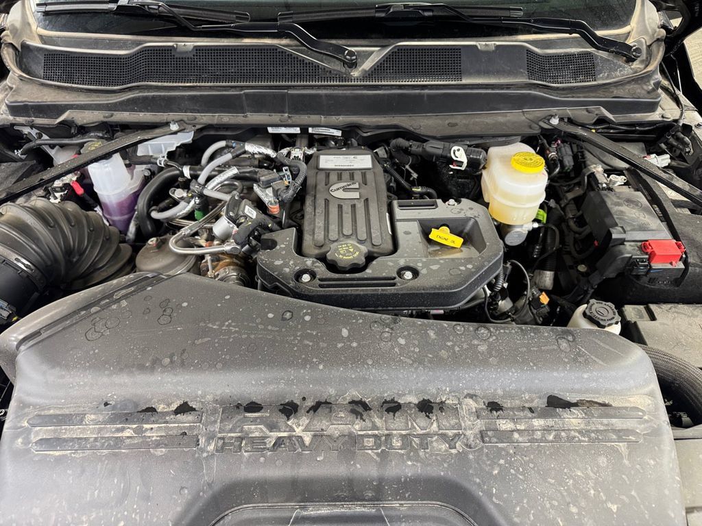 Used 2026 RAM 2500 Laramie AWD/4WD image 19