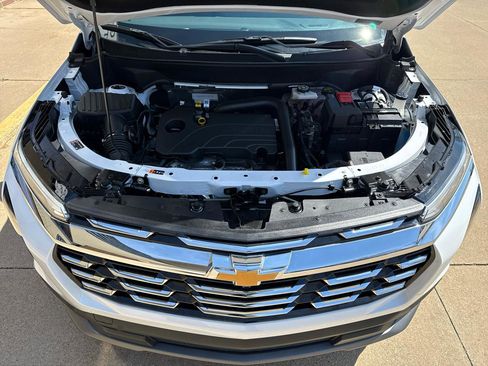 Used 2026 Chevrolet Equinox LT image 29