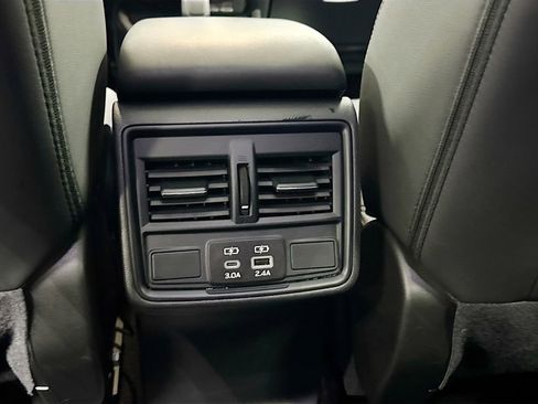 Certified 2025 Subaru Forester Premium image 25