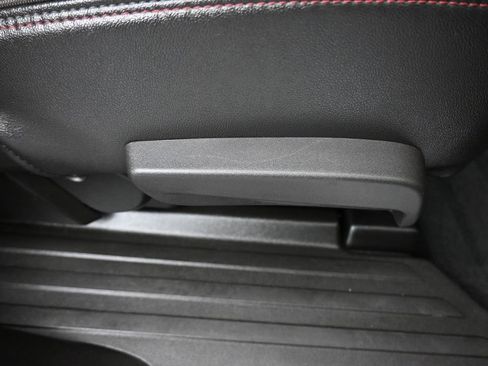 Used 2023 Chevrolet Traverse RS image 53