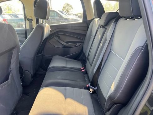 Used 2015 Ford Escape SE FWD image 15