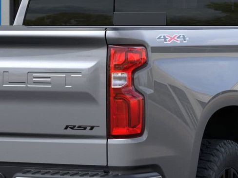 New 2026 Chevrolet Silverado 1500 RST w/ Redline Edition AWD/4WD image 11
