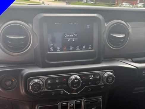 Used 2022 Jeep Gladiator Sport AWD/4WD image 21