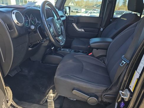 Used 2013 Jeep Wrangler Unlimited Sahara w/ Connectivity Group image 14