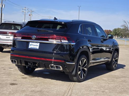 New 2026 Volkswagen Atlas Cross Sport SEL Premium R-Line image 4