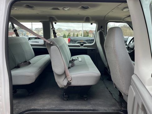 Used 2007 Ford E-350 and Econoline 350 XLT image 34