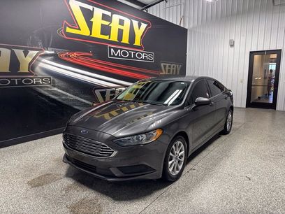 Used 2017 Ford Fusion SE w/ Fusion SE Technology Package