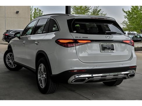 New 2026 Mercedes-Benz GLC 300 4MATIC image 4