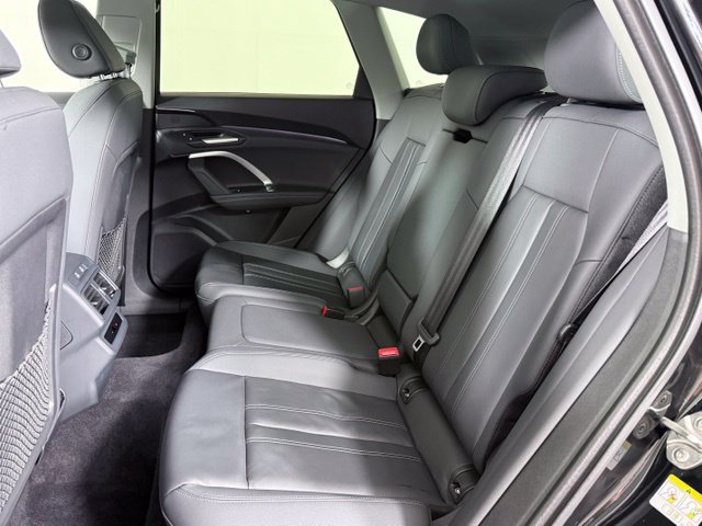 Used 2025 Audi Q5 Premium w/ Convenience Package AWD/4WD image 22