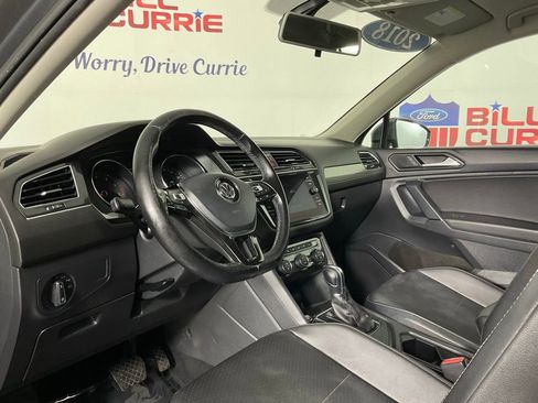Used 2018 Volkswagen Tiguan SE FWD image 13