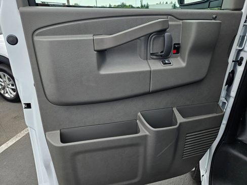 New 2025 Chevrolet Express 2500 w/ Driver Convenience Package image 10