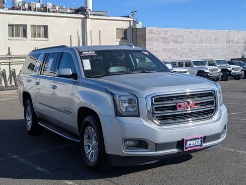 Used 2018 GMC Yukon XL SLT w/ Open Road Package image 3