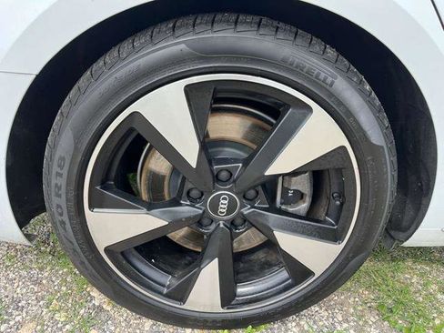Used 2017 Audi A4 2.0T Premium Plus w/ Premium Plus Package AWD/4WD image 10