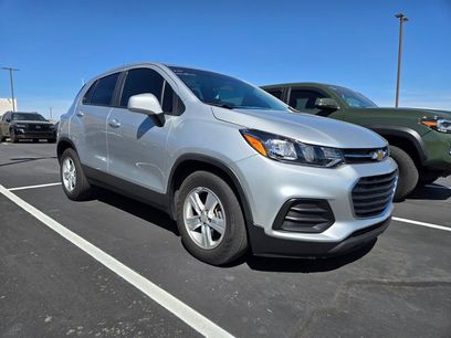 Used 2022 Chevrolet Trax LS w/ Tint and Cruise Package
