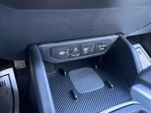 Used 2025 Kia K4 GT-Line image 21