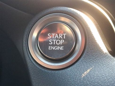 Used 2023 Lexus IS 500 image 27