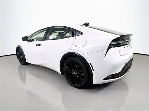 New 2026 Toyota Prius Plug-In Hybrid image 5