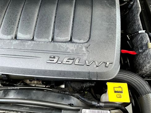 Used 2020 Dodge Grand Caravan SXT FWD image 31