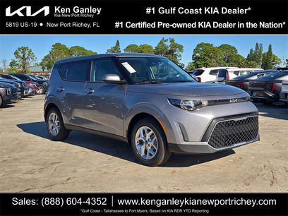 New 2025 Kia Soul LX