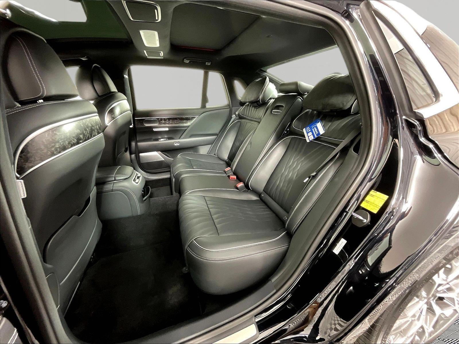 Used 2023 Genesis G90 3.5T AWD/4WD image 21