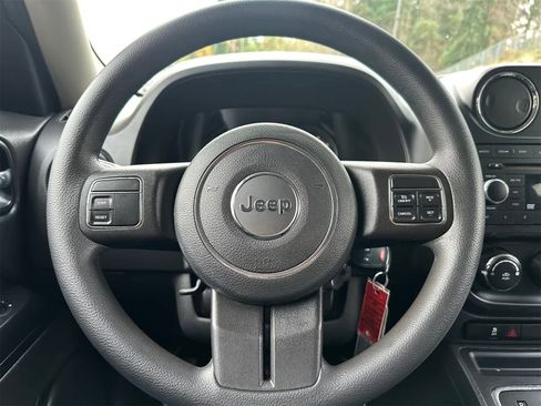 Used 2014 Jeep Patriot Sport w/ Power Value Group image 15