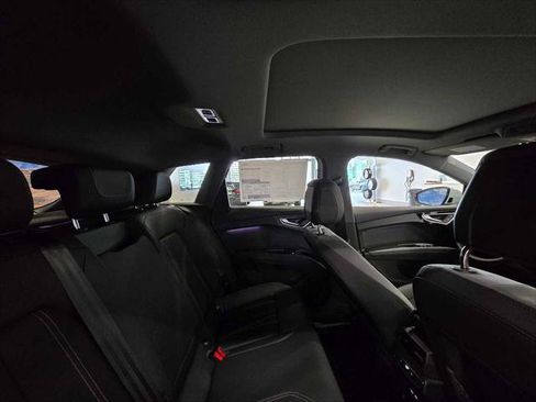 New 2024 Audi Q4 e-tron Premium Plus AWD/4WD image 18