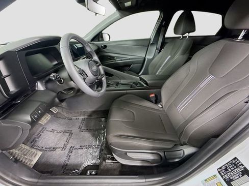 Used 2025 Hyundai Elantra Sport w/ Cargo Package FWD image 19