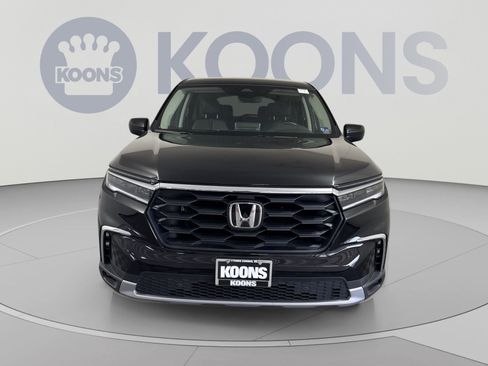 Used 2025 Honda Pilot EX-L image 11