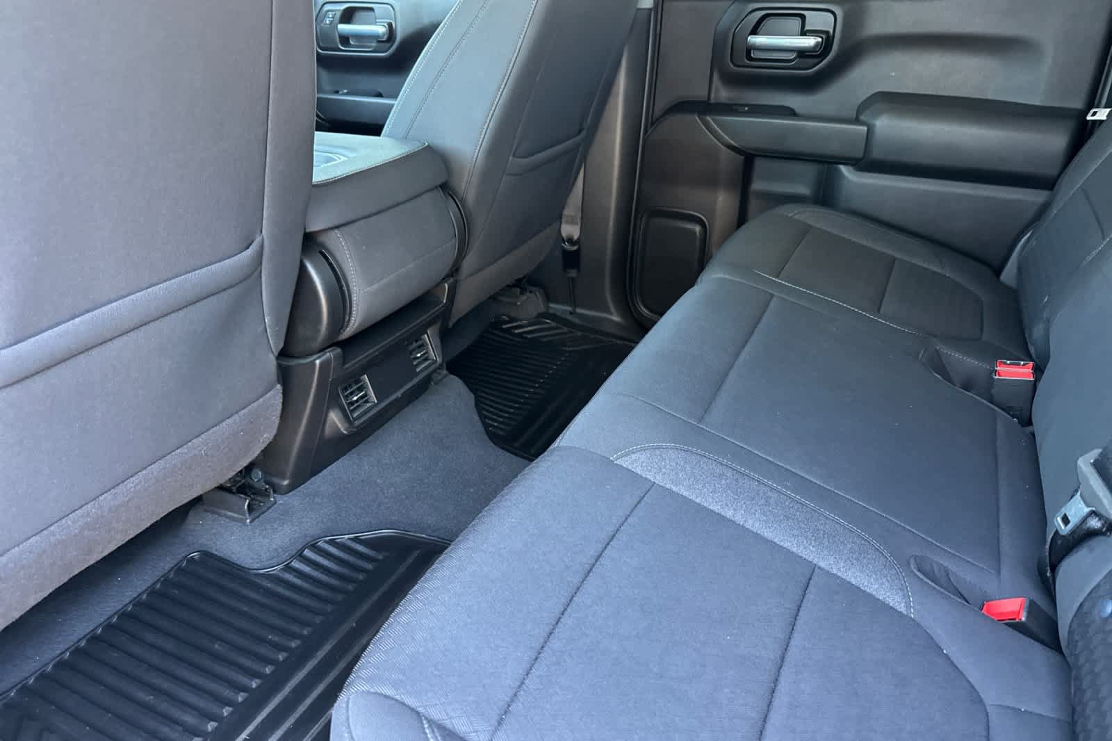 Used 2022 Chevrolet Silverado 1500 Custom AWD/4WD image 4