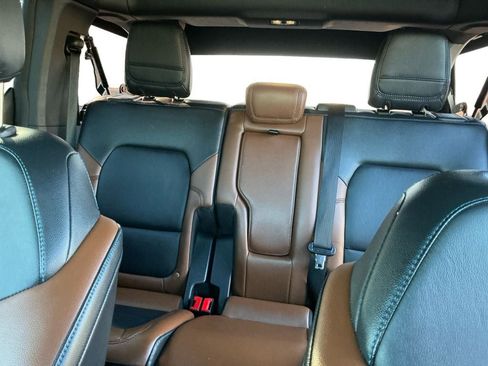 Used 2023 Ford Bronco Outer Banks image 13