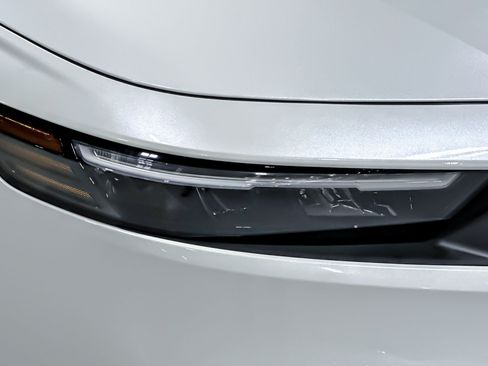 Used 2025 Honda Accord Sport image 12