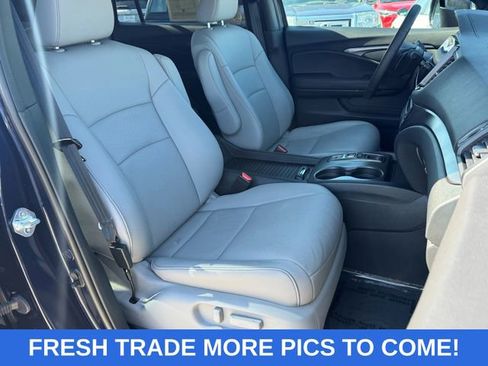 Used 2023 Honda Passport EX-L image 11