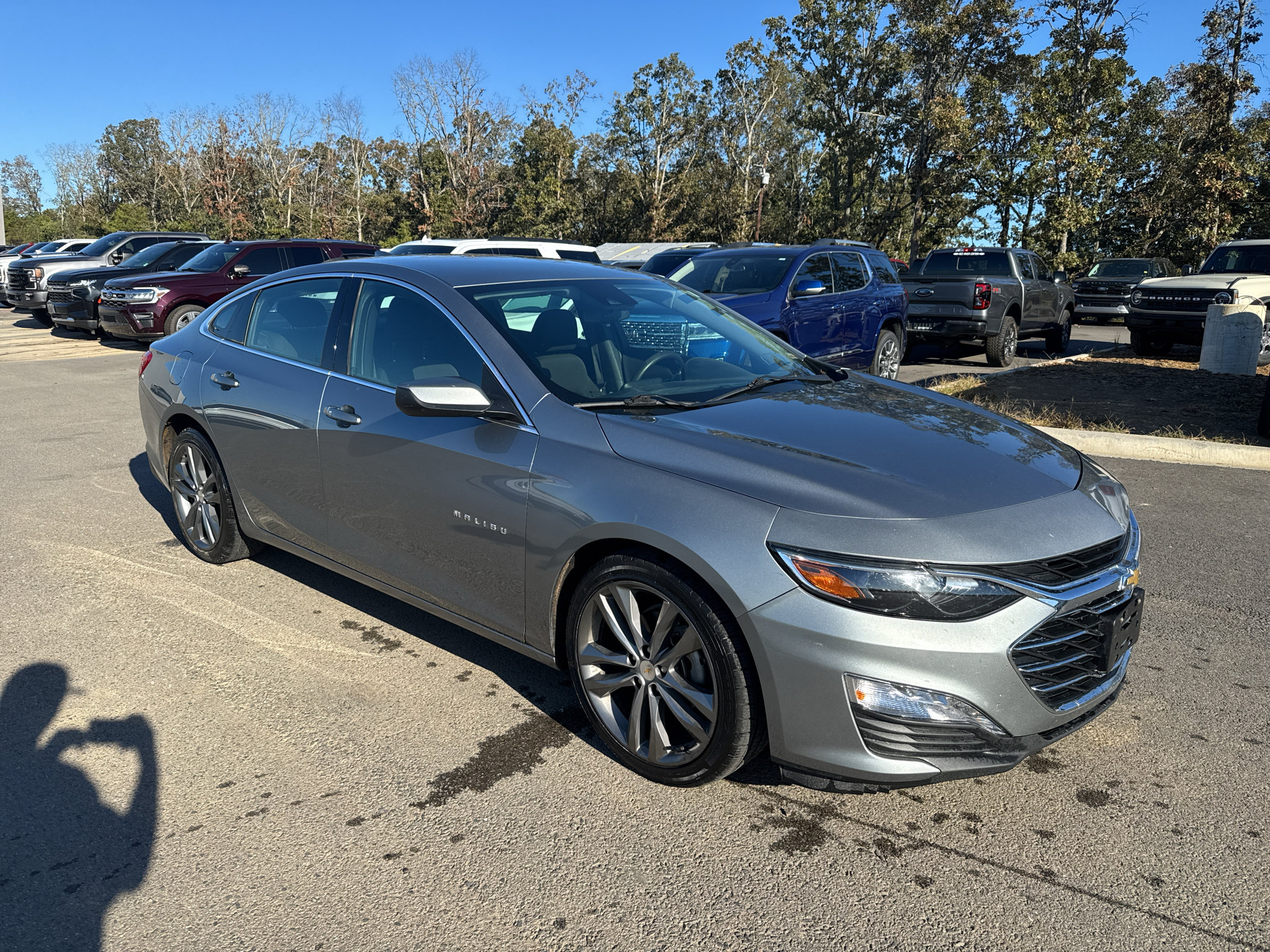 Used 2023 Chevrolet Malibu LT FWD image 3