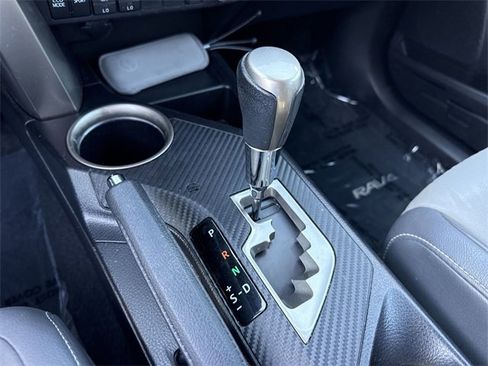 Used 2015 Toyota RAV4 Limited w/ Technology Package image 20