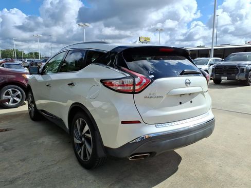Used 2015 Nissan Murano Platinum w/ Platinum Technology Package FWD image 2