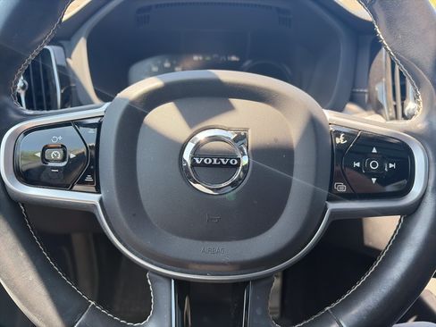 Used 2021 Volvo XC60 T8 R-Design w/ Protection Package Premier AWD/4WD image 22