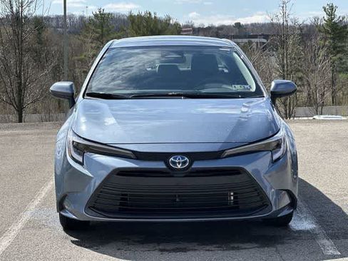 Used 2025 Toyota Corolla LE image 19