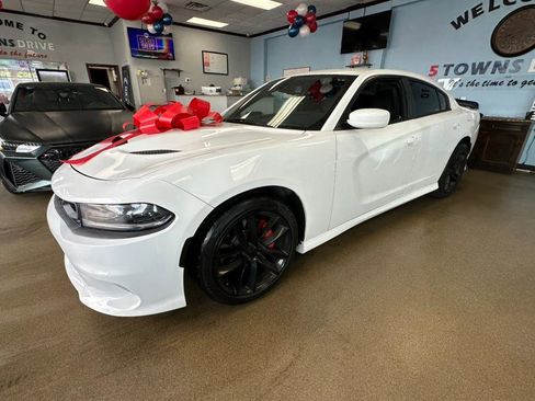 Used 2019 Dodge Charger Scat Pack image 5