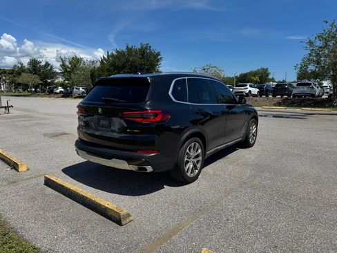 Certified 2023 BMW X5 sDrive40i w/ Luxury Seating Package RWD image 4